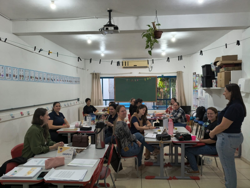 Leitura e escrita que começam no viver: formação do ProLEEI na EMEI Pedacinho do Céu