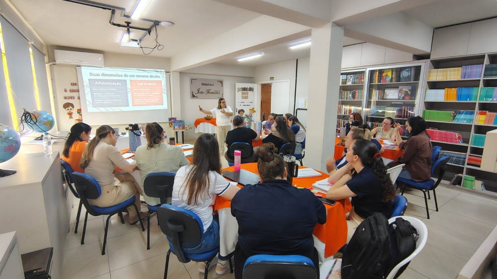 TECENDO LINGUAGENS: formação para fortalecer as aprendizagens